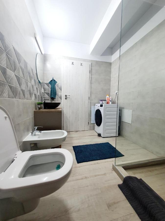 'Just Like Home' Apartment - With Private Parking Place Galaţi Εξωτερικό φωτογραφία