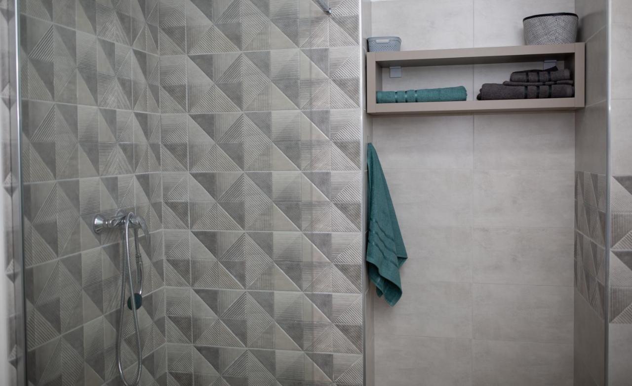 'Just Like Home' Apartment - With Private Parking Place Galaţi Εξωτερικό φωτογραφία